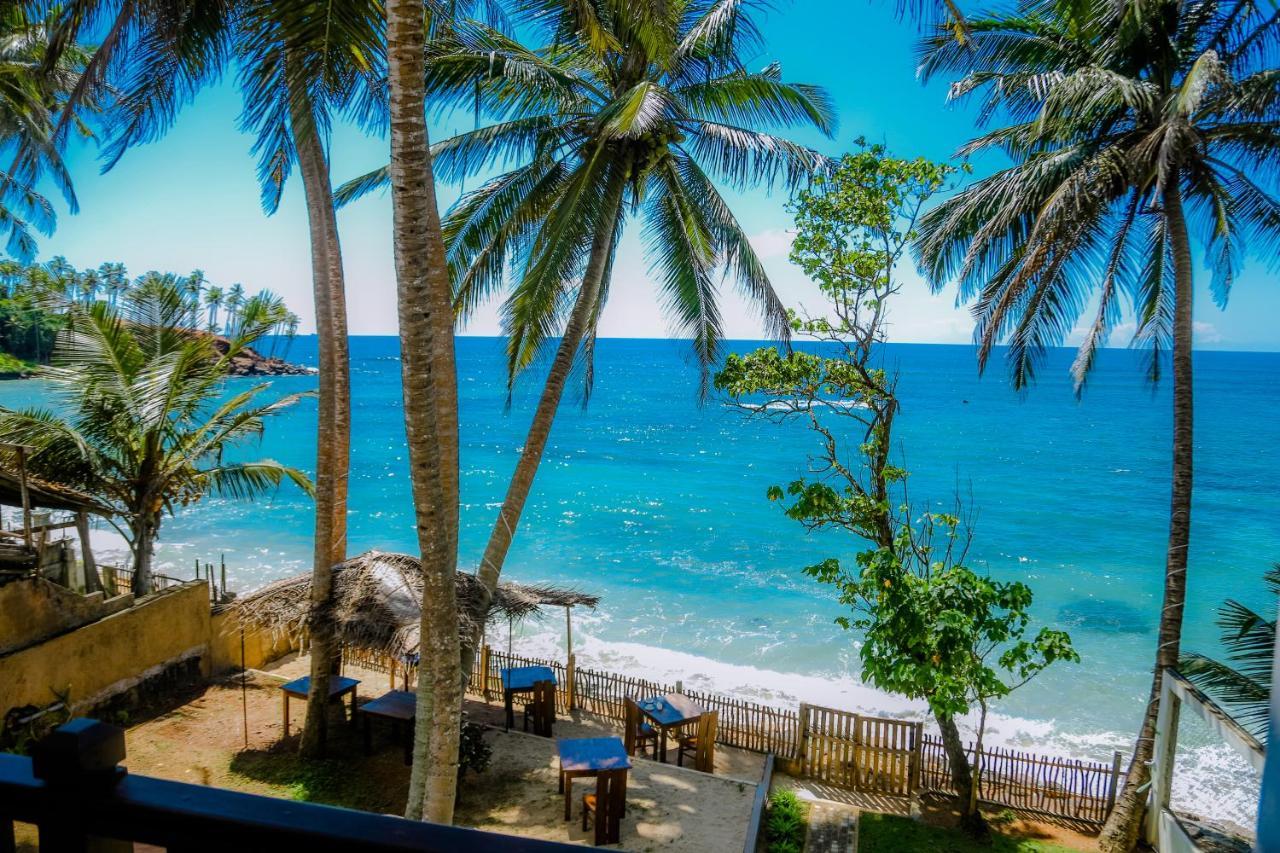 Shanora Beach Mirissa Bagian luar foto